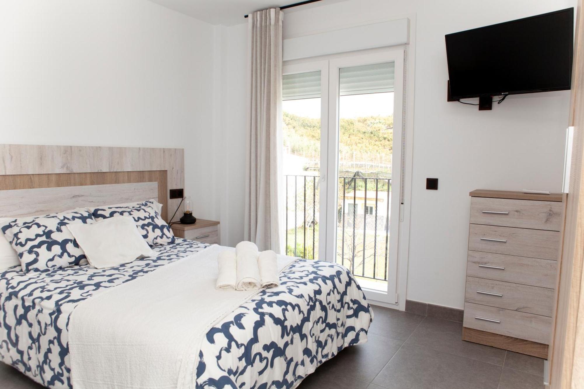 Apartamentos El Chorrilllo Almayate Bajo Exterior photo